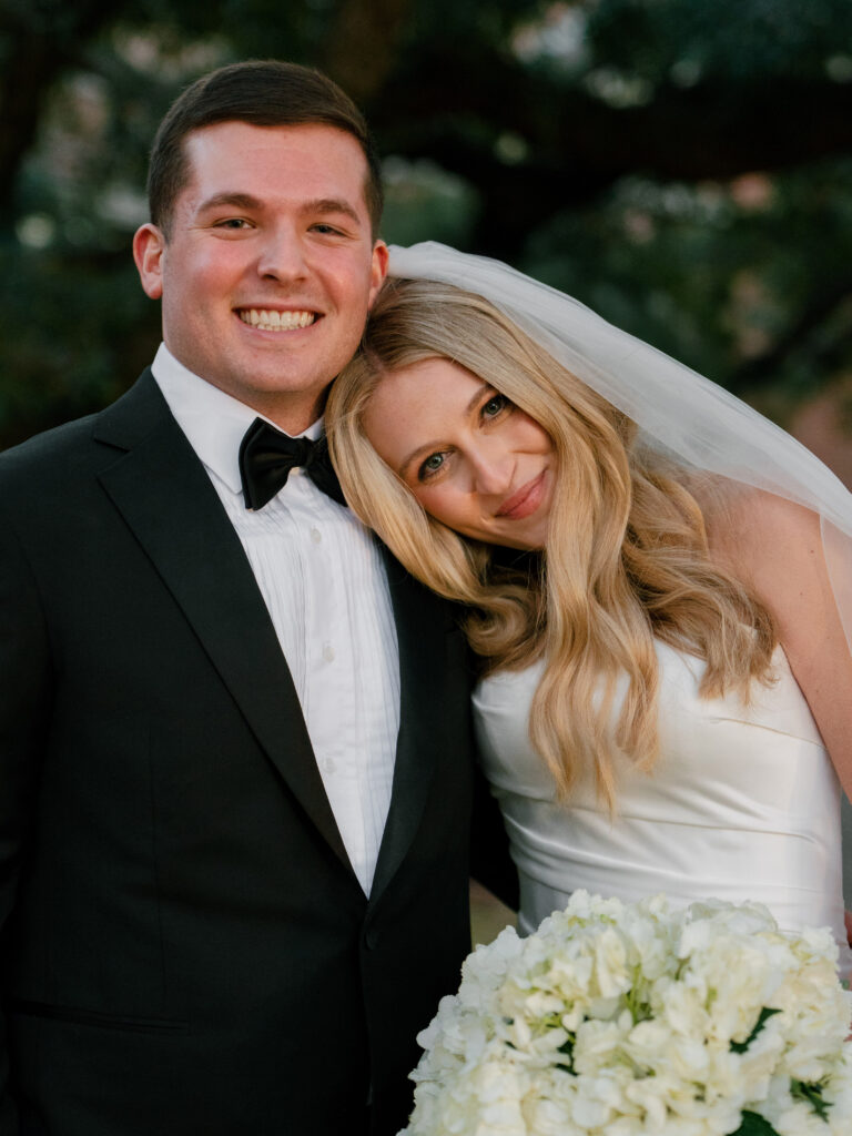 A classic wedding portrait at Houstonian Club